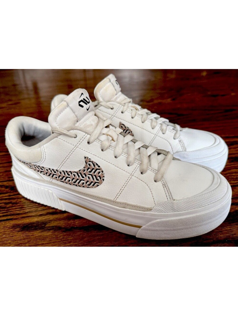 Nike Court Legacy Lift United in Victory Women's 9.5 White Platform FD0558-100